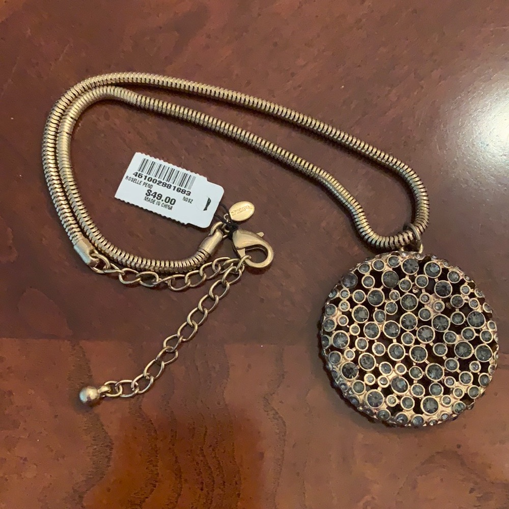 NWT Chico’s Rhinestone Circular Pendant Necklace